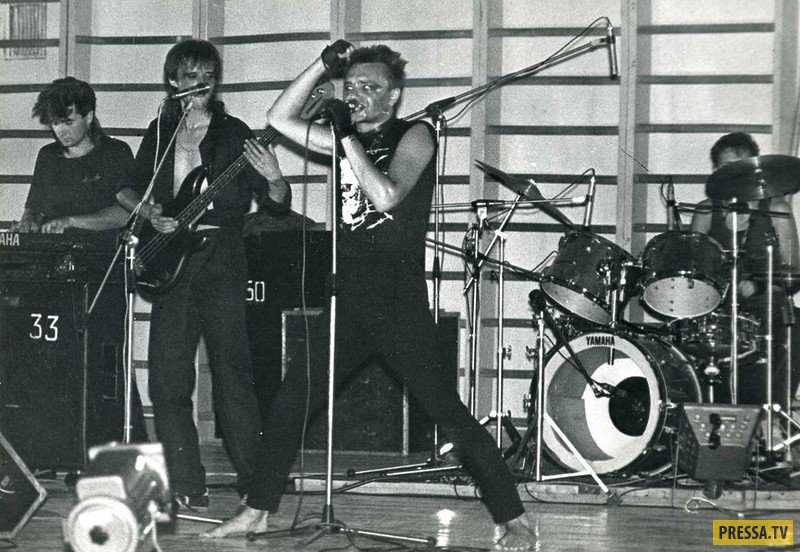Легендарные российские рок-музыканты 1980-х годов (60 фото)